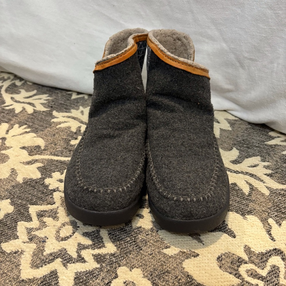 Super Cute Sanuk Boots Size 7 - Picture 4 of 7